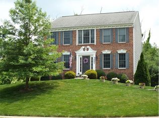 7007 Pin Oak Ct, Mc Kees Rocks, PA 15136