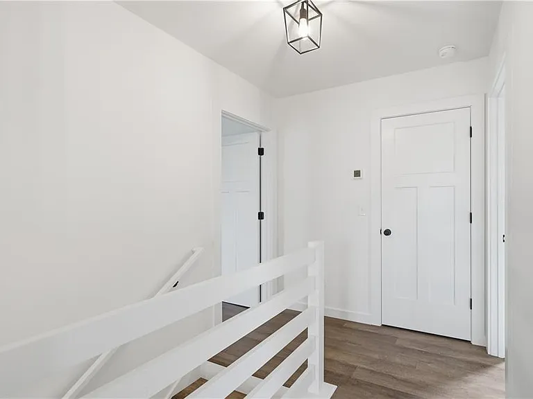 91 Smith And Wesson Way — Photo 40