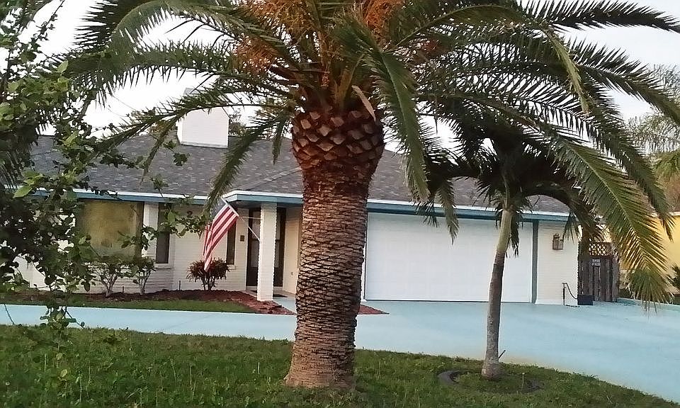 2nd image of 240 2nd Ave