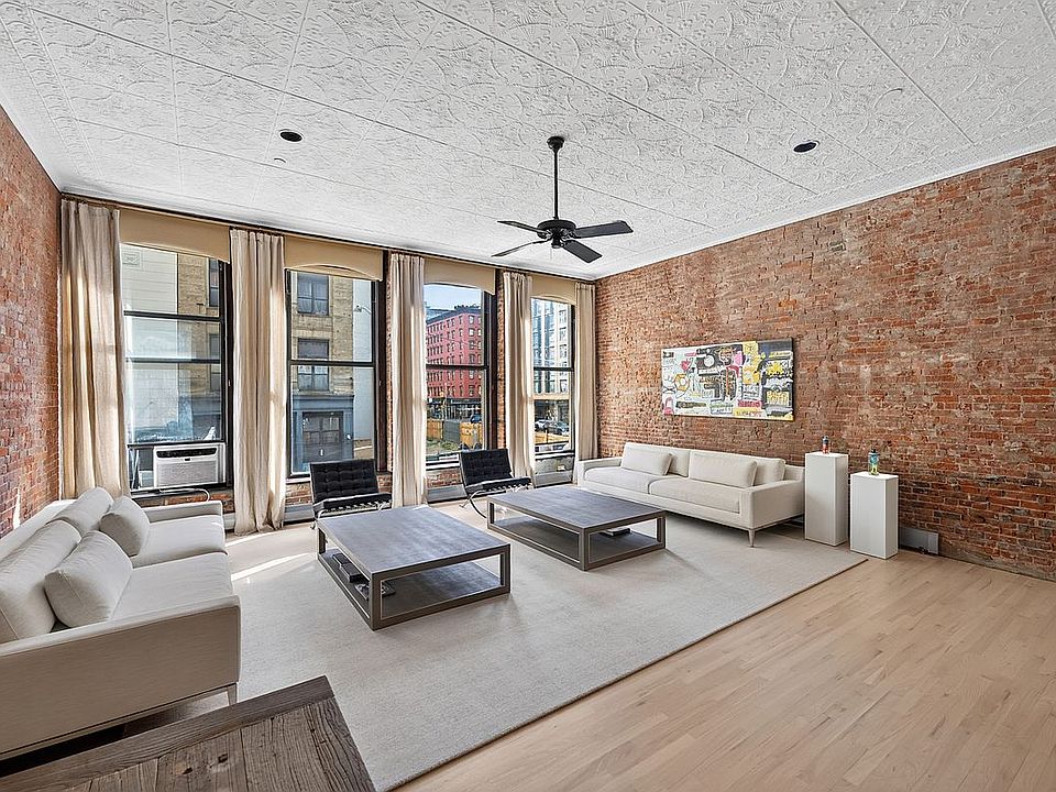 1st image of 71 Warren St APT 2