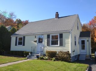 545 W Water St, Rockland, MA 02370
