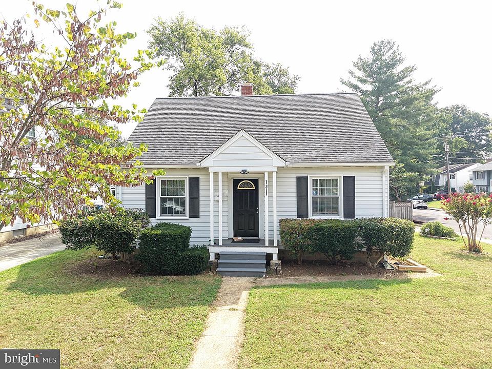 1st image of 1311 President St
