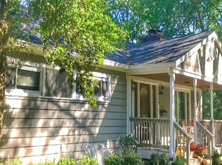 3029 Knoll Dr, Falls Church, VA 22042