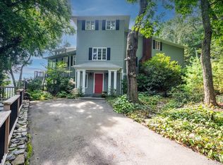 12 Huckleberry Hill Rd, Lincoln, MA 01773