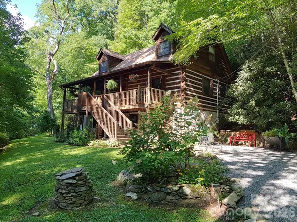 48 Buck Ridge Rd, Fairview, NC 28730