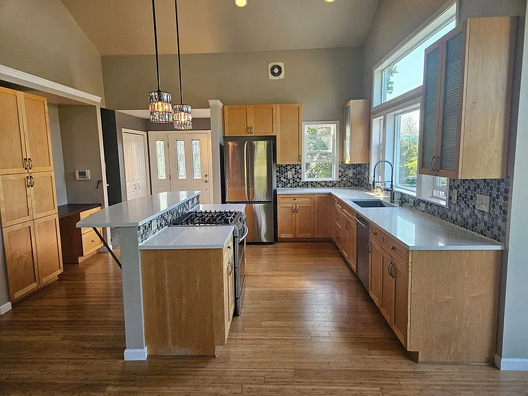 4325 King Ave — Photo 5