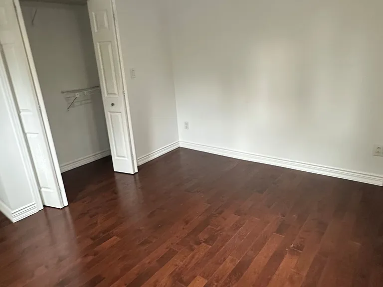 76 Brock St — Photo 11