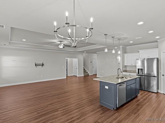 3rd image of 104 Meer Busch Ln