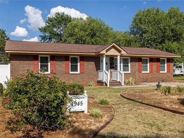 1945 Wayne Ln, Fayetteville, NC 28304