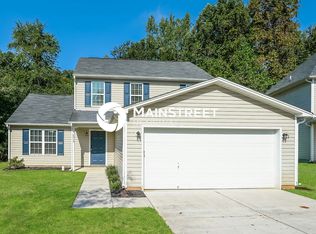 2049 Chapel Park Ln, Greensboro, NC 27405