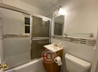 2014 Colden Ave, Bronx, NY 10462