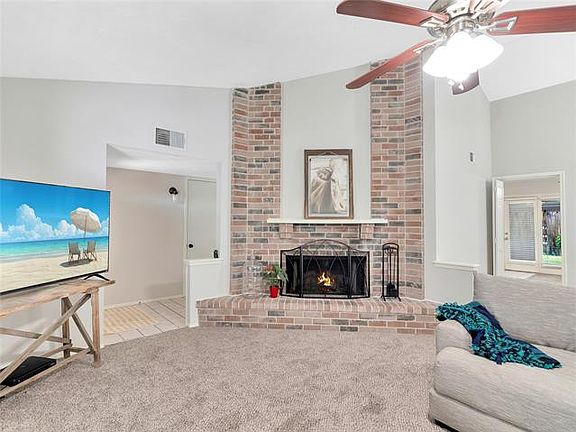 4th image of 508 Rosewood Ln