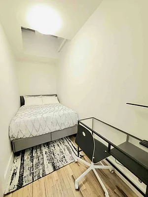 Rented by Sterling Holdings | media 27