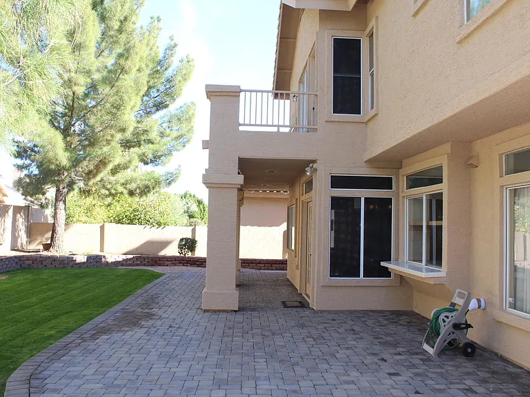 1628 E Glenhaven Dr — Photo 14