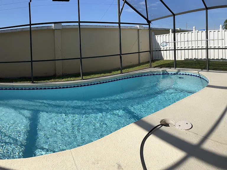 8081 Roaring Creek Ct — Photo 10