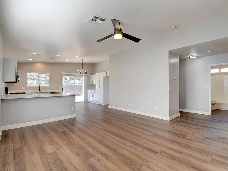 4009 Hidden Oasis Ct — Photo 4