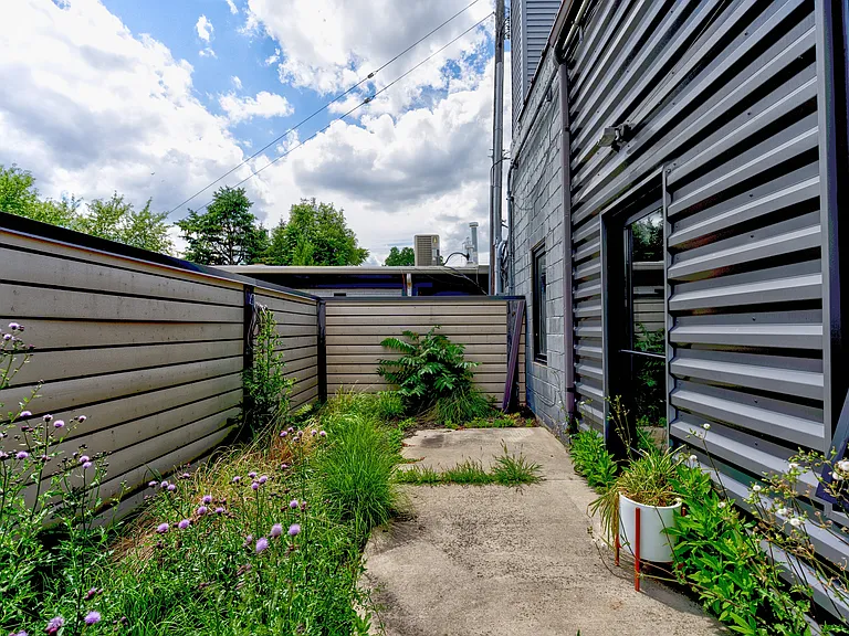 1300 Batavia Ave #2 — Photo 36