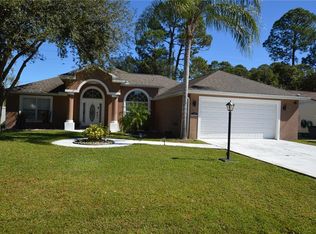 18 Bradmore Ln, Palm Coast, FL 32137