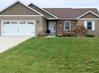 10690 Oriole Ln, Plymouth, IN