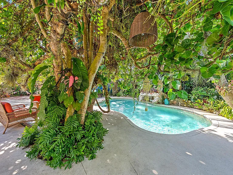 614 Flamingo Dr — Photo 22