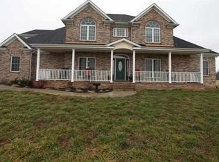 1402 Hunts Bend Rd, Bowling Green, KY 42103