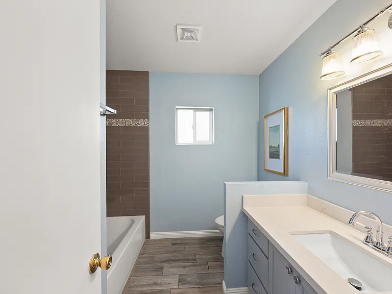 1110 E Redfield Rd — Photo 12