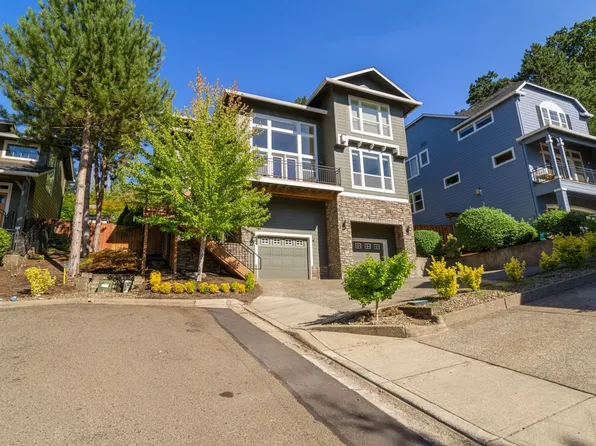 7068 SW Valenta Ct, Portland, OR 97223