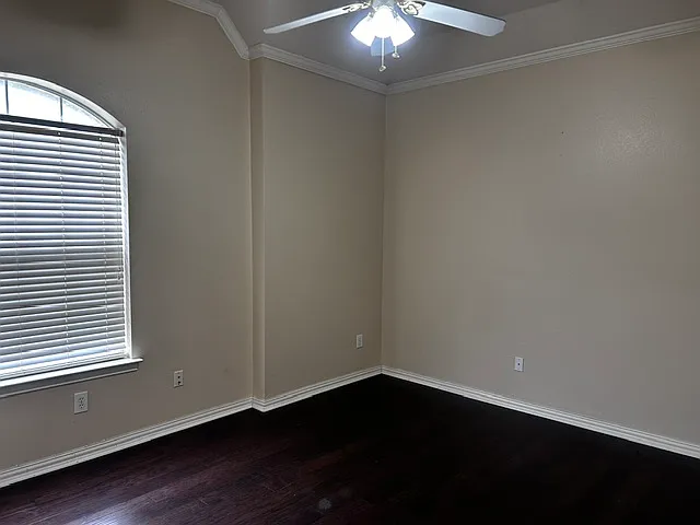7512 Blossom Ln — Photo 16