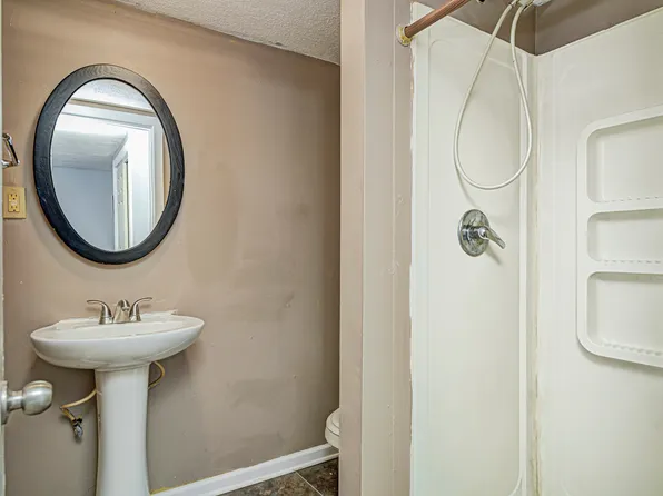 3232 S Emerson Ave APT 5, Beech Grove, IN 46107