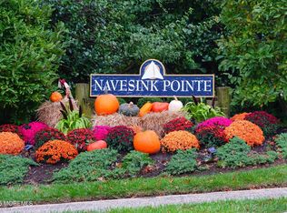 40 Windward Way, Red Bank, NJ 07701