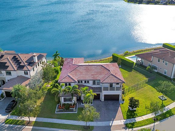 2nd image of 8765 Watercrest Circle
