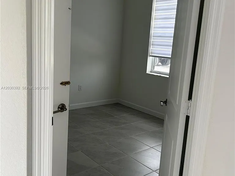 2582 SE 29th St — Photo 14