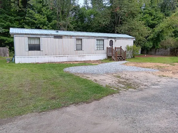 9 Sarro Ln, Saratoga Springs, NY 12866