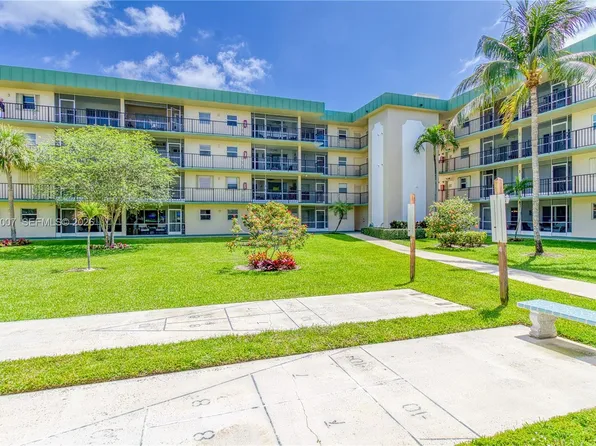 804 SE 7th St APT 107, Deerfield Beach, FL 33441