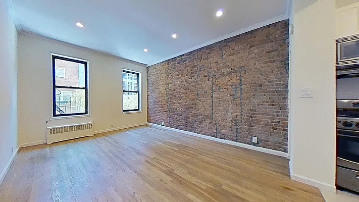 Rented by Bond New York | media 2