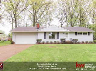 9951 Betty Ln, Elyria, OH 44035
