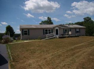 925 E Feather Valley Rd, Fremont, IN 46737