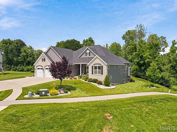 2nd image of 312 Deep Ravine Ct