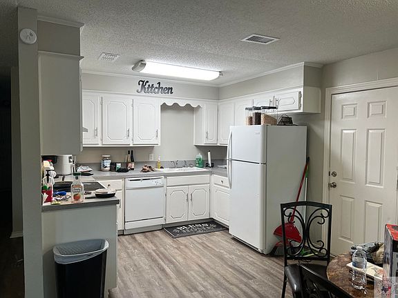 2nd image of 418 Carroll Ave