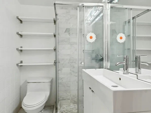 18 East 63rd Street image 7 of 9