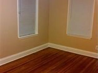 2918 NW Octagon Rd, Camden, NJ 08104