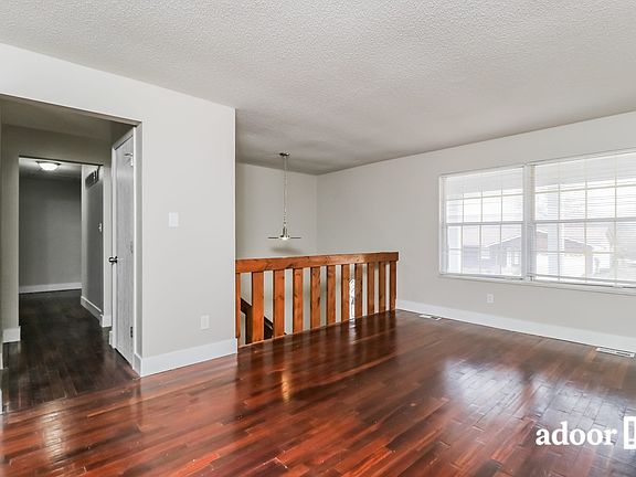 5th image of 5196 Edgemere Dr