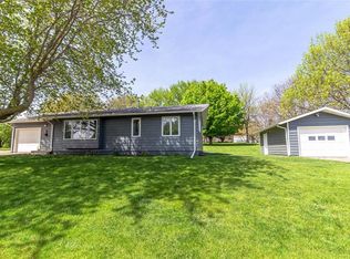 502 2nd Ave NE, State Center, IA 50247