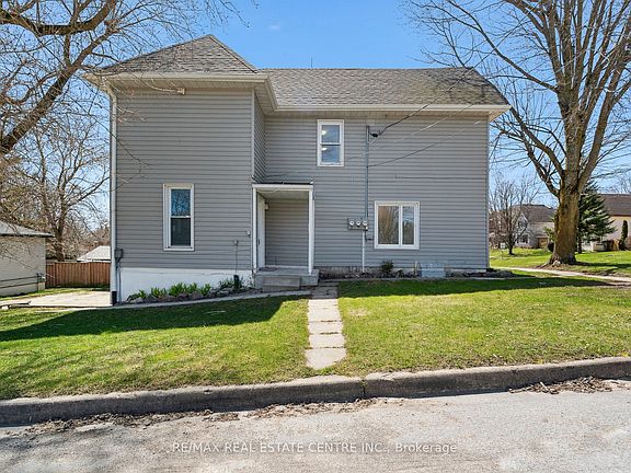 2nd image of 221 Owen Sound St