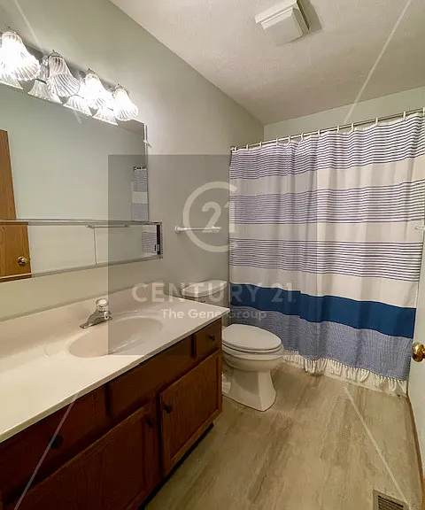 323 Westview Dr — Photo 10