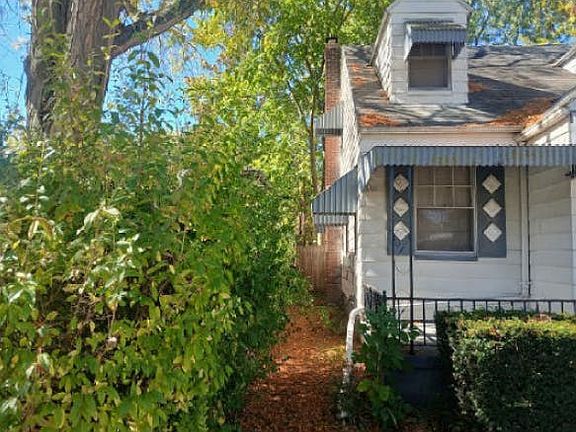 2nd image of 22029 Rein Ave