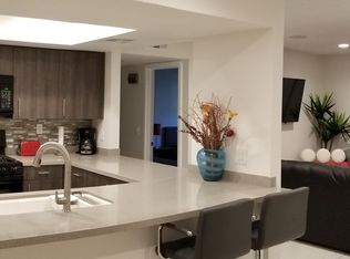 200 E Racquet Club Rd UNIT 31, Palm Springs, CA 92262