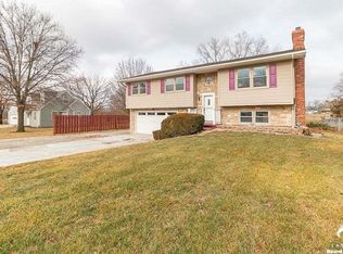 1706 E 24th St, Lawrence, KS 66046