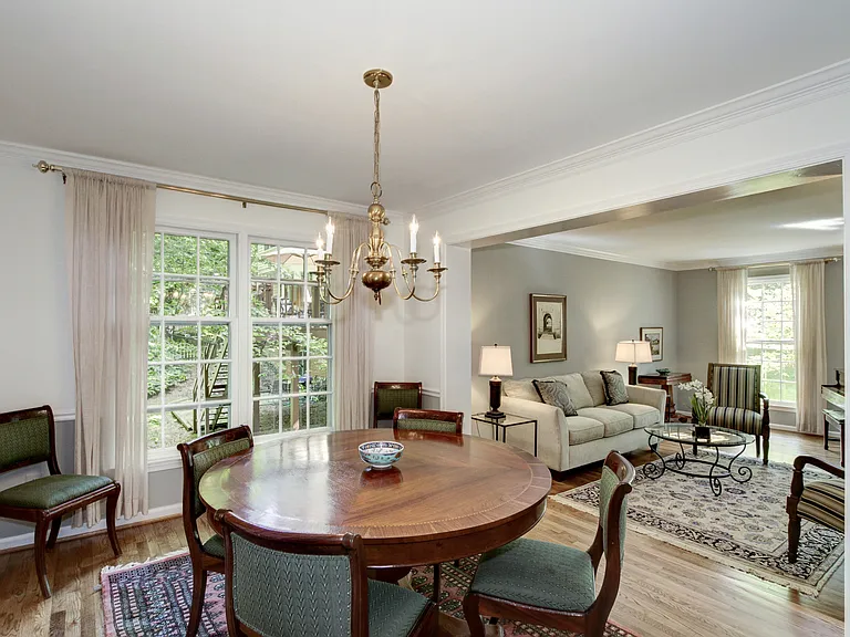 13 Avalon Ct — Photo 9