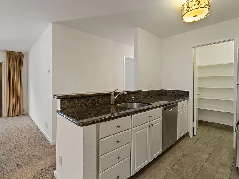 225 Boardwalk Ave #D — Photo 9